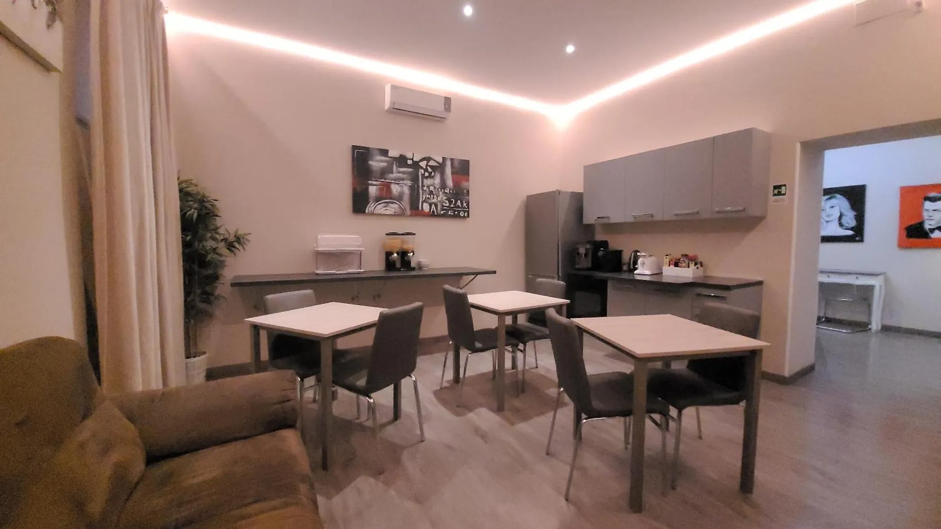 Romantic Dreams Sistina Guest House Italy